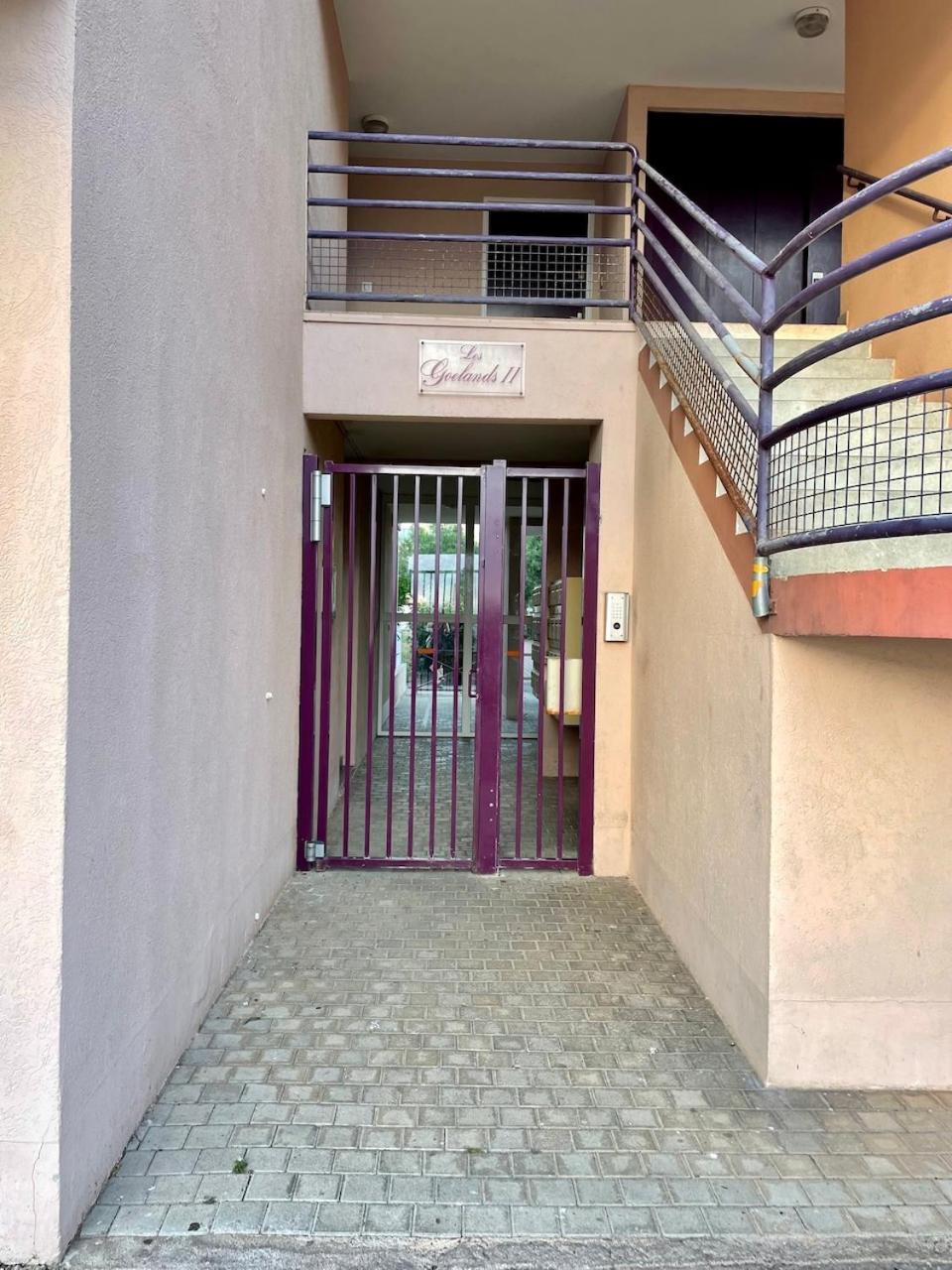 Apartment T2 Climatise A 100m De La Frontignan